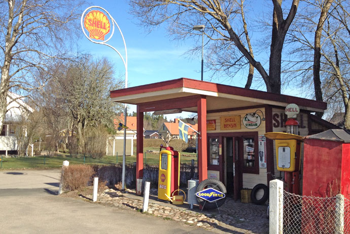 retro-petrol-station-sweden