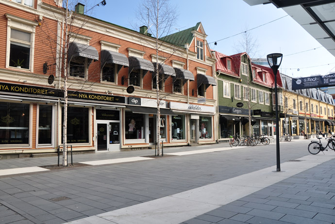 Kungsgatan is a great place for window shopping in Umeå