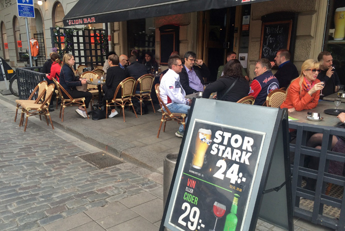 Lion Bar in the Old Town is one of Stockholm's cheapest places to drink beer