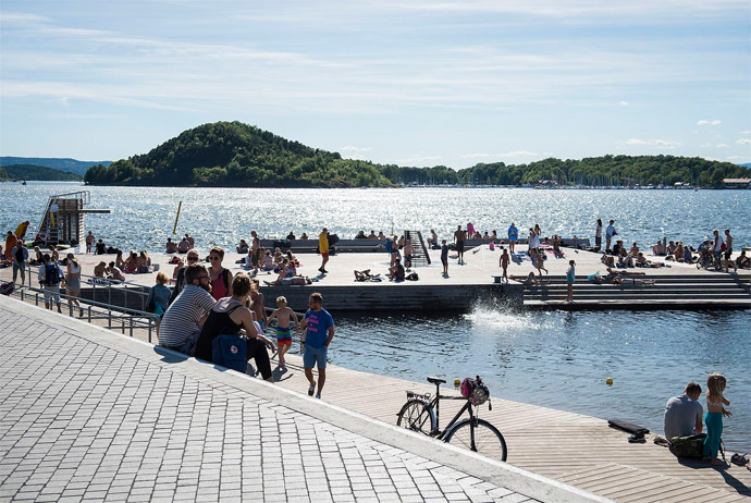 There are some beautiful islands to visit near Oslo