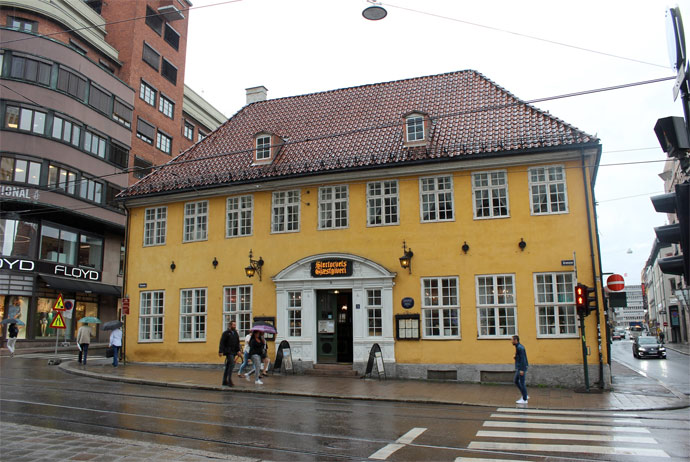 This restaurant serves traditional Norwegian food in Oslo