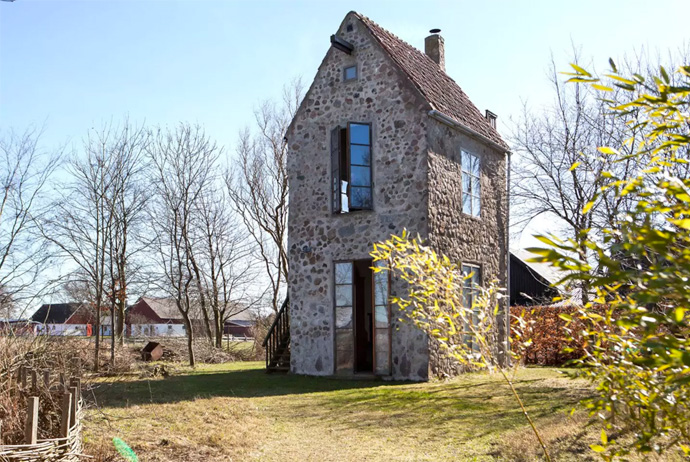 This medieval tower is a good airbnb option near Copenhagen
