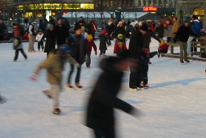 Ice skating is a fun way to meet people in Stockholm