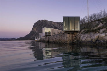 This fjord-side cabin in Norway is a fun place to stay