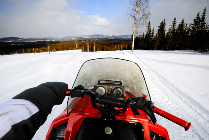 Take a snowmobile tour if you want to get out into nature in Norway