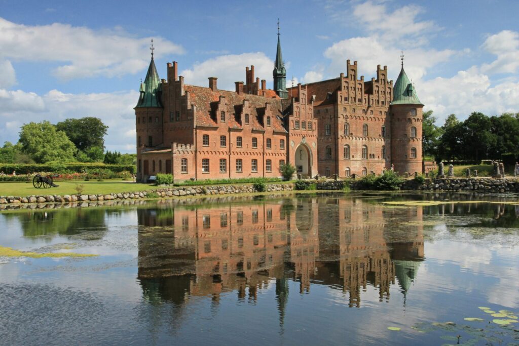castle by water 