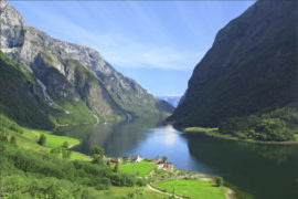 Guided Full-Day Tour to Naeroyfjord & Flamsbanen from Bergen