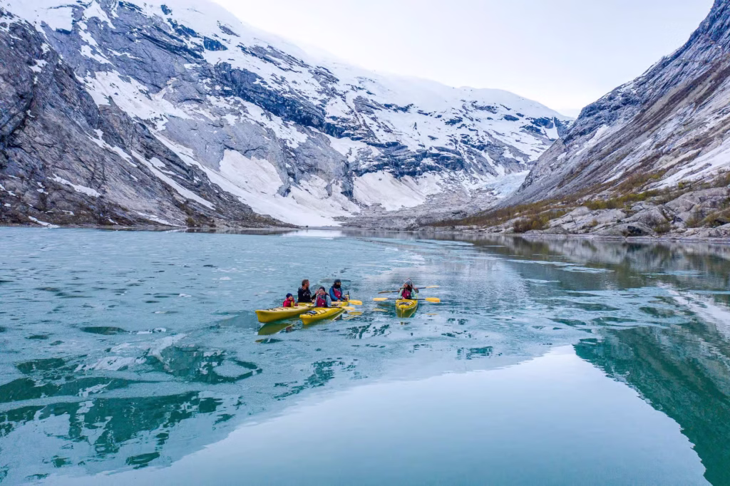 kayak in glacier 