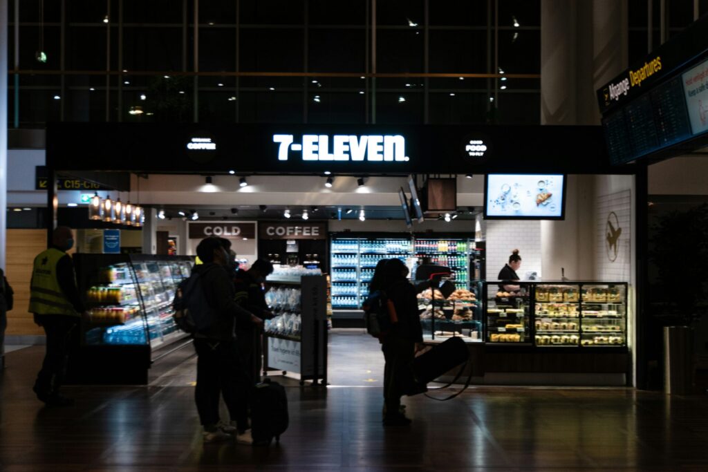 7 eleven supermarket at the copenhagen airport