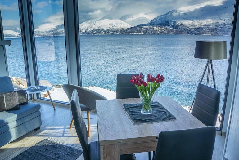 Remote but stylish cabin with views of the fjord