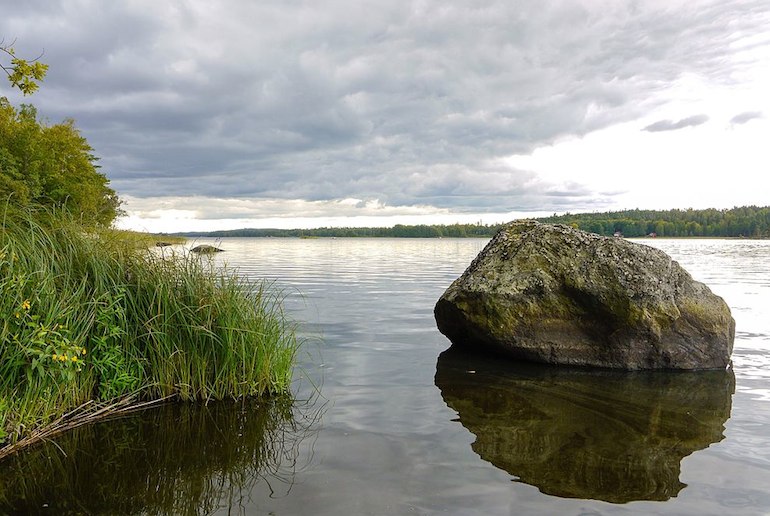 Lake Åsnen in Sweden has more than a thousand islands
