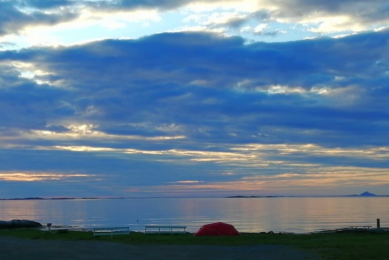 Rystad Lofoten Camping is simple but in an unbeateable location by the beach