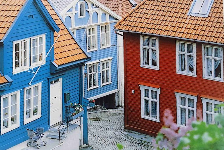 Stay in a wooden house in Bergen's historic backstreets.