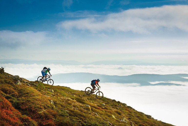 Get great views when you're cycling in Norway