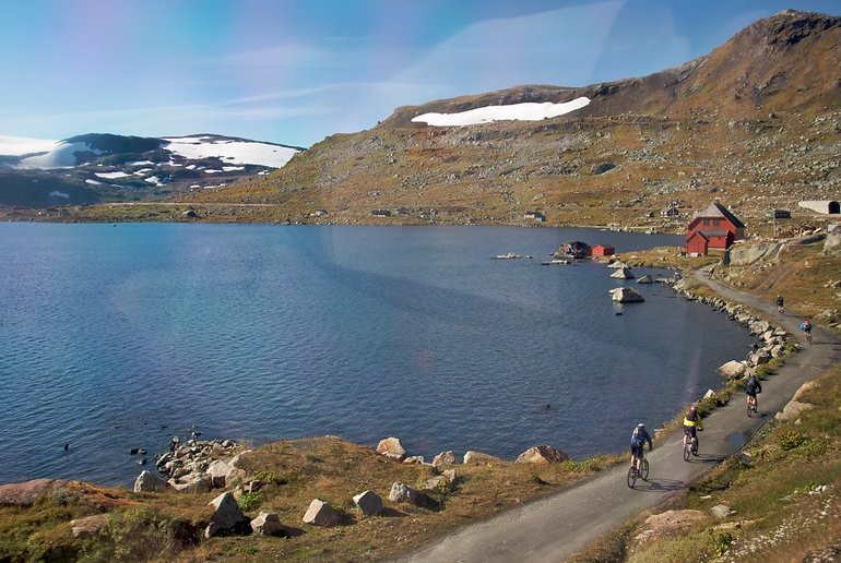 Even families can go cycling in Norway