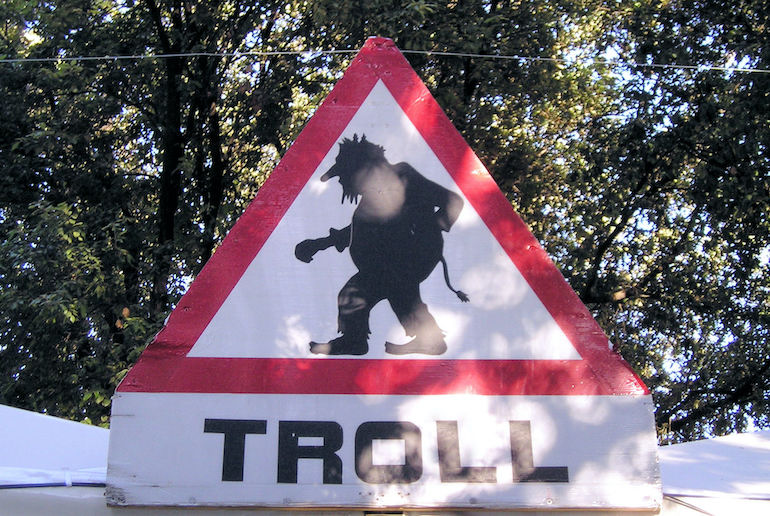 Do Icelanders believe in trolls?