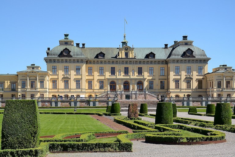 The Swedish royal family live at the Drottningholm Palace