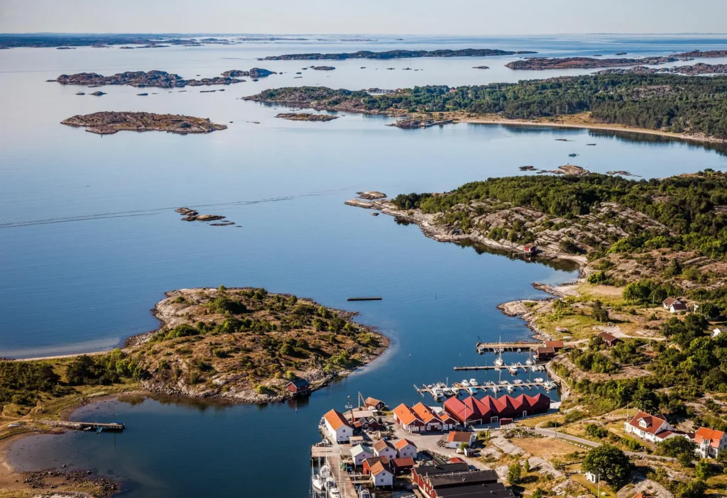 small islands by coast