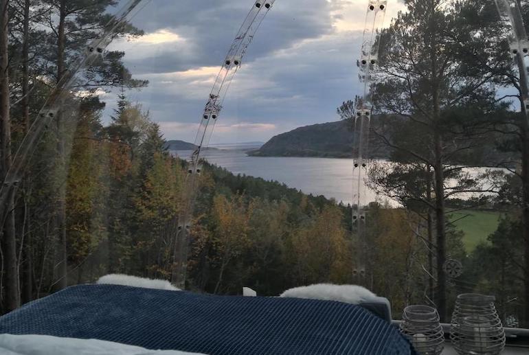 Stay in an igloo in Norway