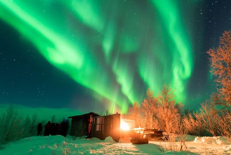 Take a photo tour from Abisko to get the pics of the northern lights