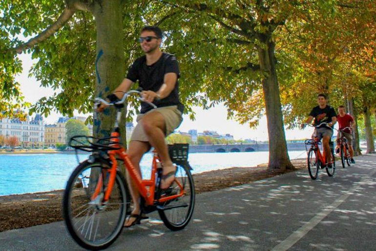 Take a classic bike tour round all the main sights of Copenhagen.